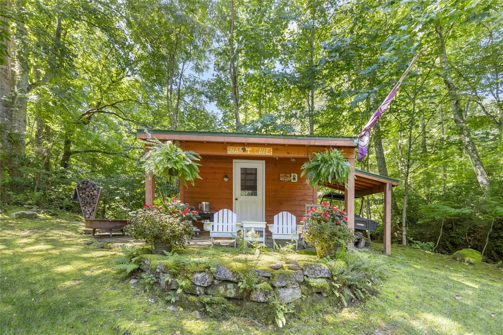 87 Buck Creek Church Road Highlands, NC 28741