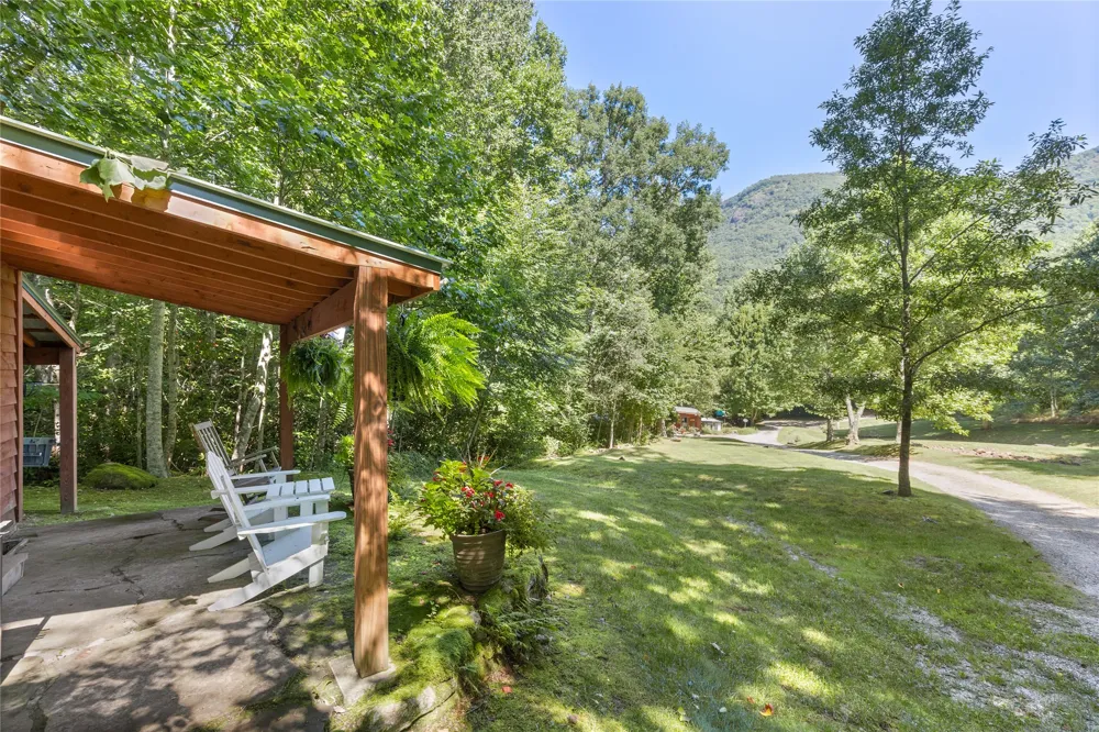 87 Buck Creek Church Road Highlands, NC 28741