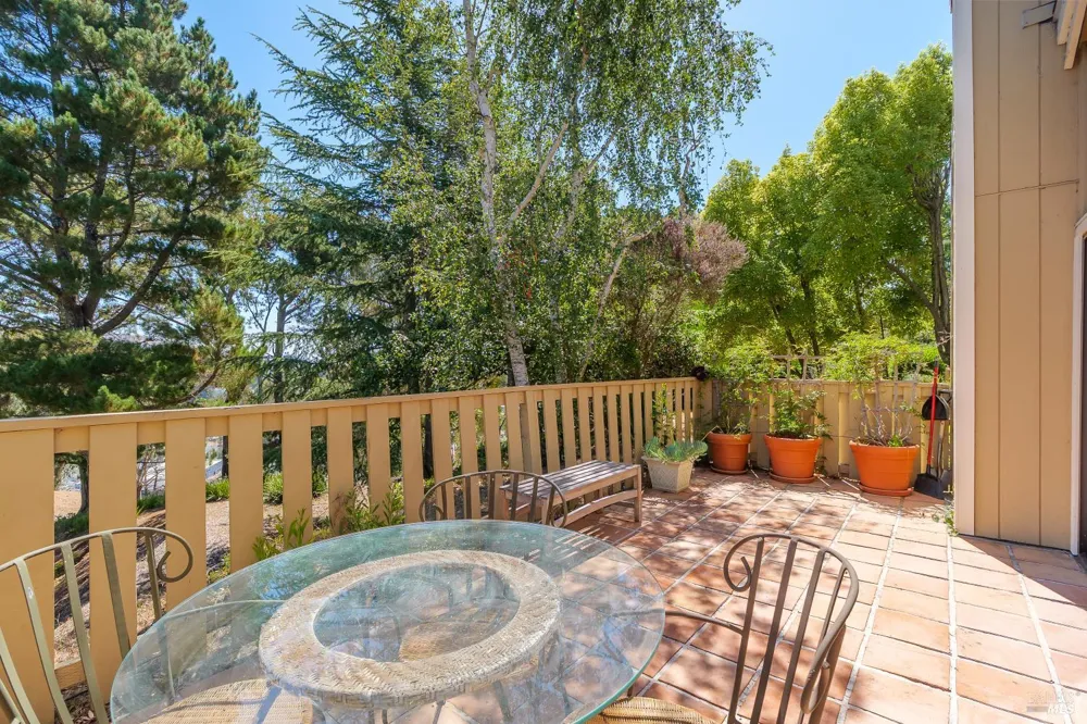 5 Wordsworth Court Mill Valley, CA 94941