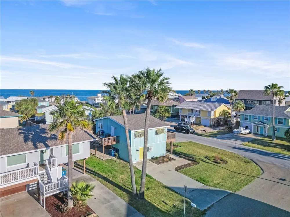 1 Lauderdale Drive Rockport, TX 78382