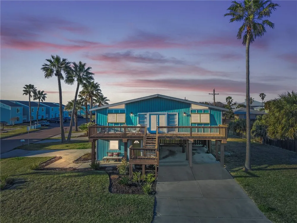 1 Lauderdale Drive Rockport, TX 78382
