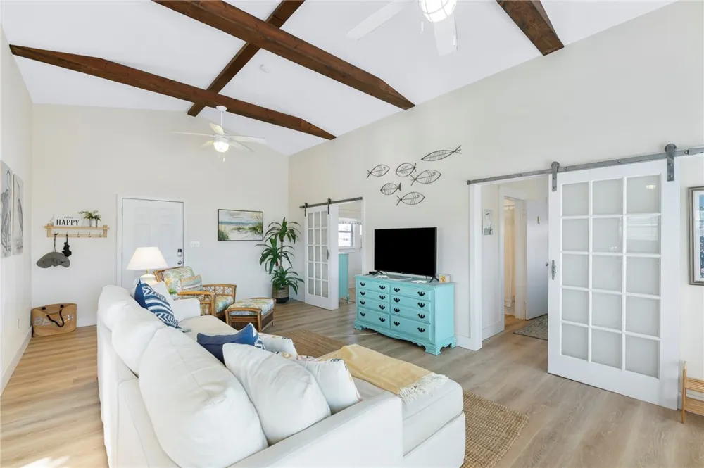 1 Lauderdale Drive Rockport, TX 78382