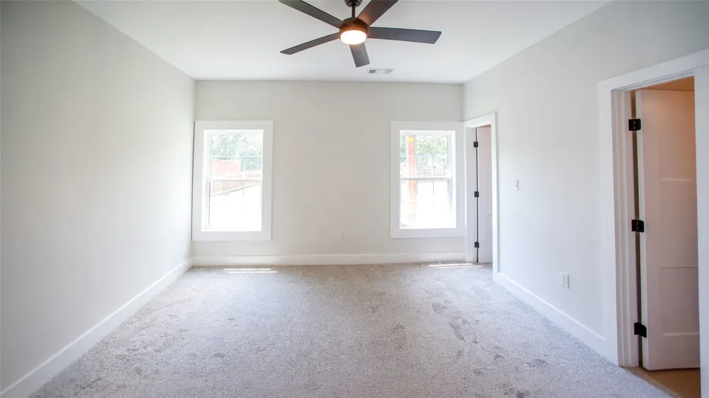 305 W Oak Olney, TX 76374