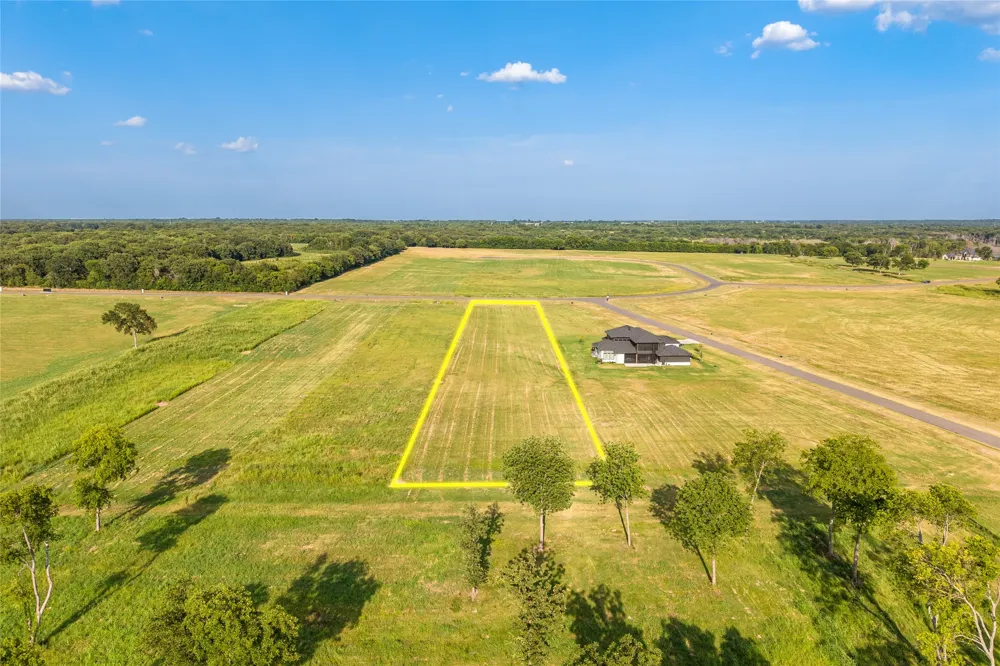 524 Shores Drive Honey Grove, TX 75446