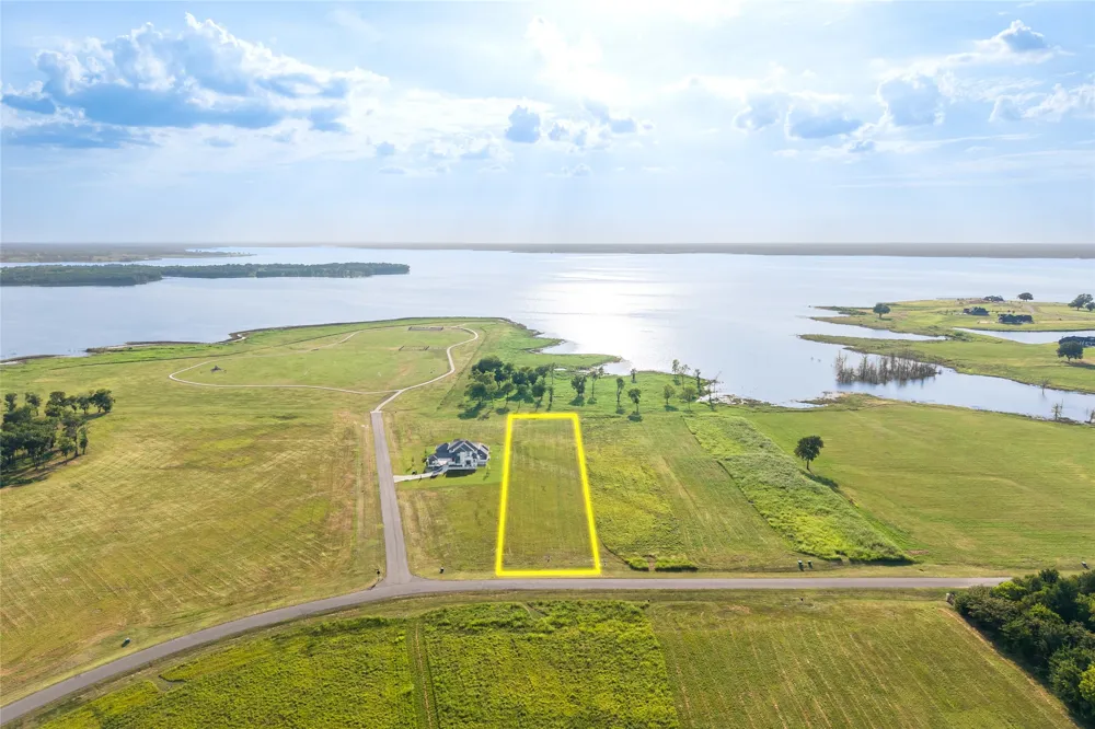 524 Shores Drive Honey Grove, TX 75446