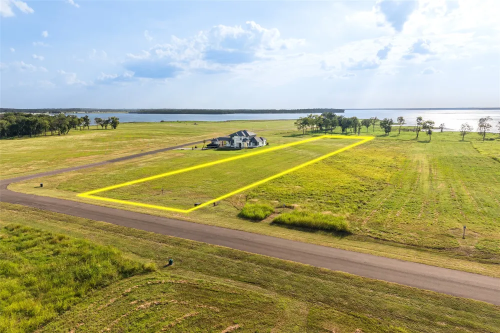 524 Shores Drive Honey Grove, TX 75446