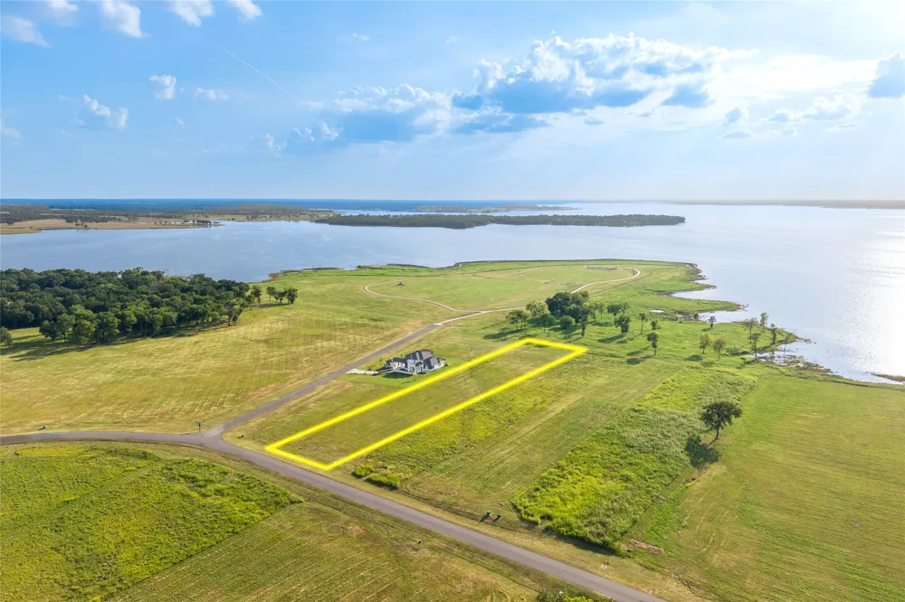 524 Shores Drive Honey Grove, TX 75446