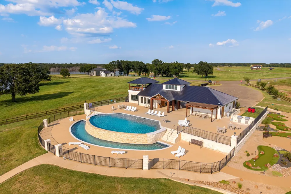 524 Shores Drive Honey Grove, TX 75446