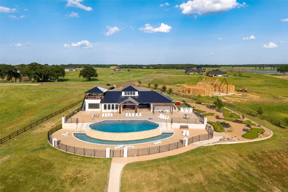 524 Shores Drive Honey Grove, TX 75446