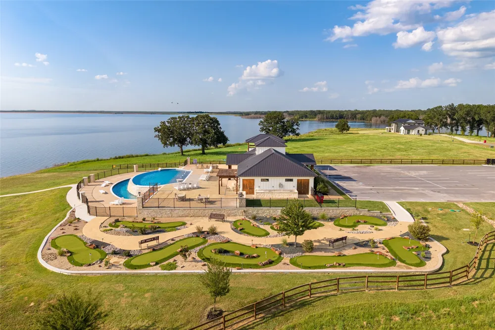 524 Shores Drive Honey Grove, TX 75446