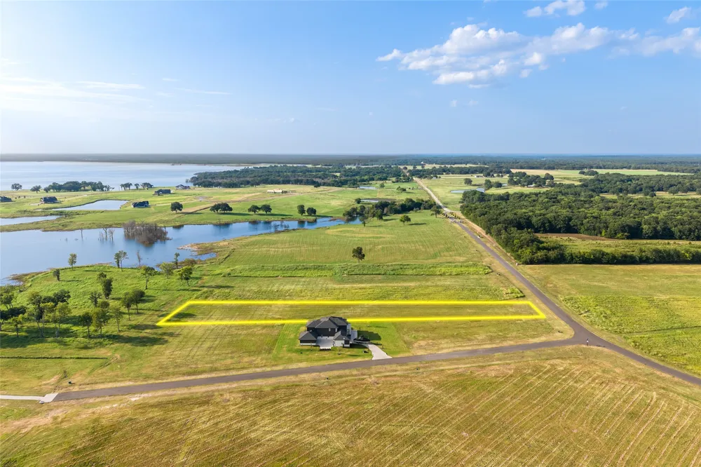524 Shores Drive Honey Grove, TX 75446