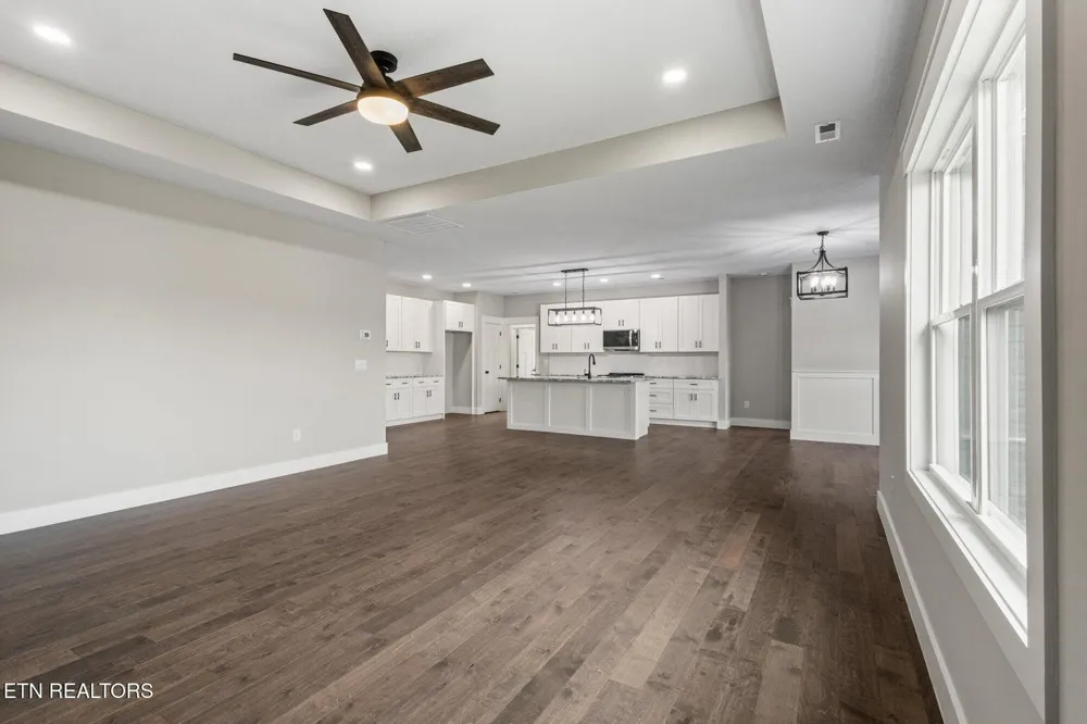 240 Lakeside Meadows Circle Madisonville, TN 37354