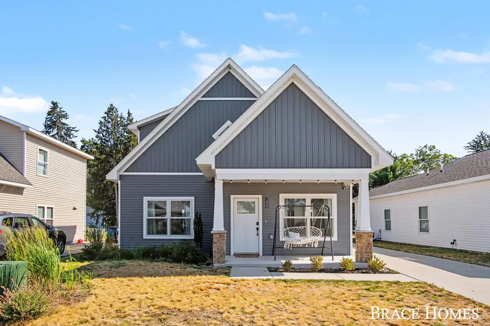 1808 Robinson Street Grand Haven, MI 49417