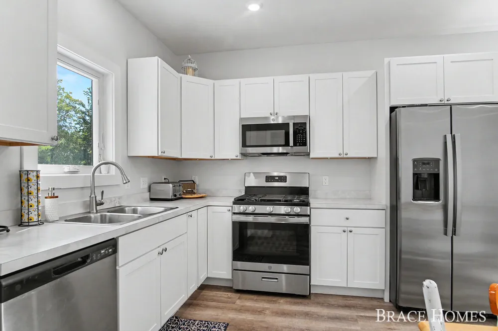 1808 Robinson Street Grand Haven, MI 49417