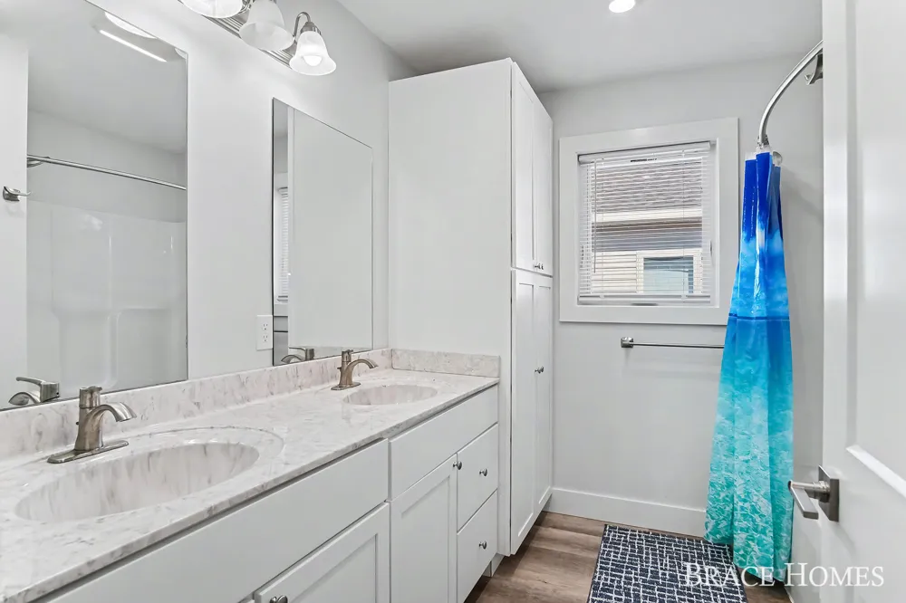 1808 Robinson Street Grand Haven, MI 49417