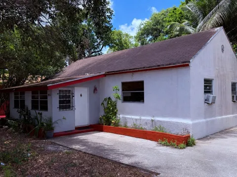 445 NE 163RD STREET