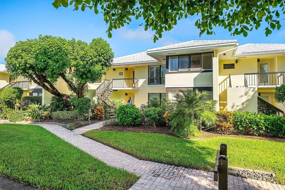 3641 Quail Ridge Drive S #Bobwhite A Boynton Beach, FL 33436