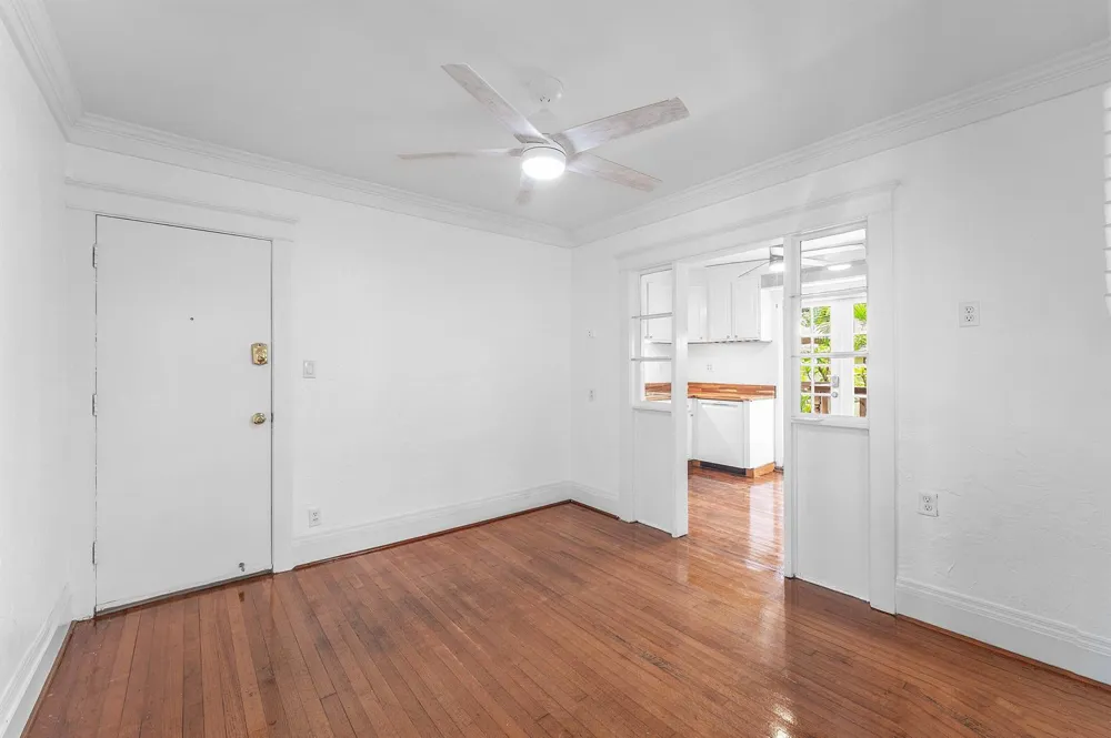 232 Australian Avenue #3 Palm Beach, FL 33480