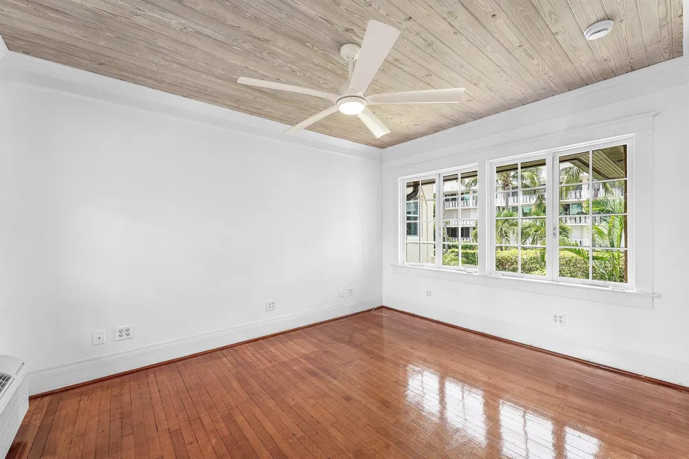 232 Australian Avenue #3 Palm Beach, FL 33480