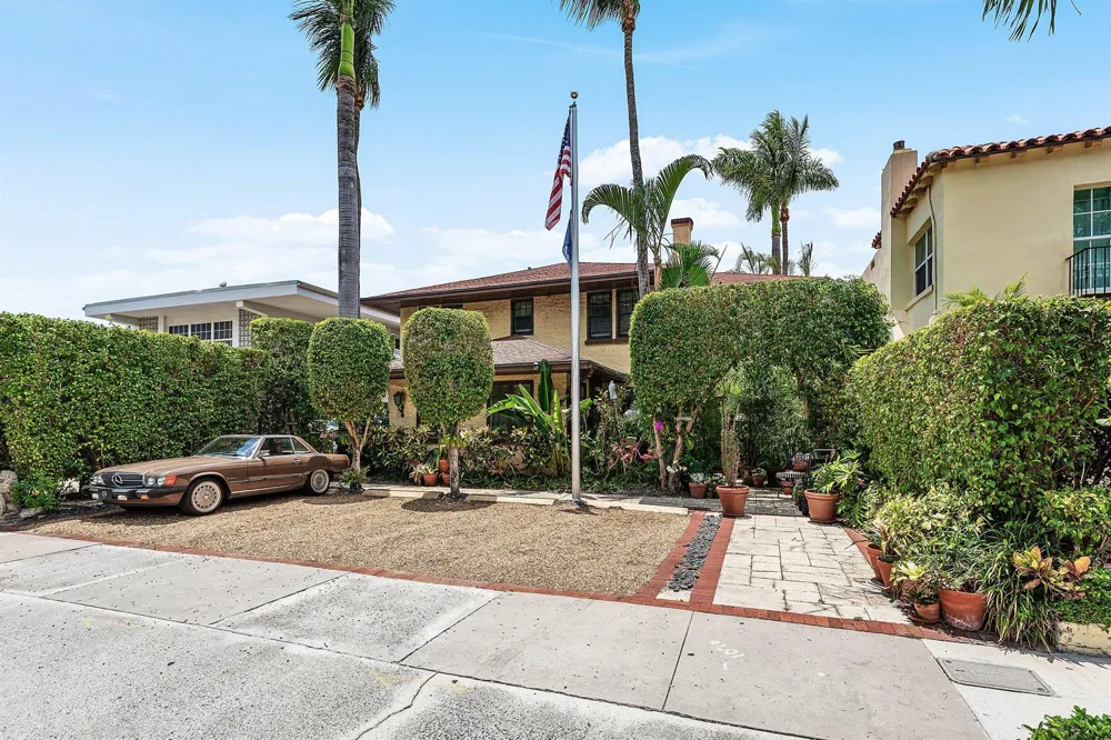 232 Australian Avenue #3 Palm Beach, FL 33480