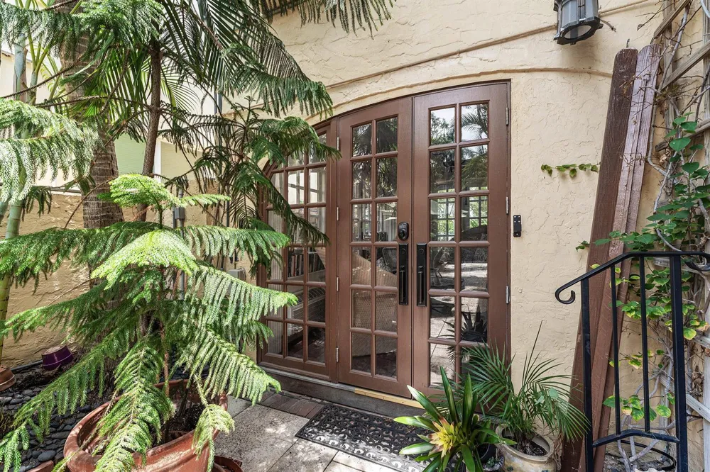 232 Australian Avenue #3 Palm Beach, FL 33480