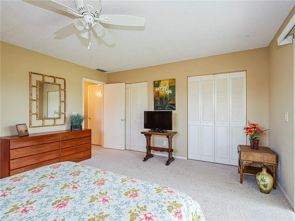 35 VISTA GARDENS TRAIL #205 Vero Beach, FL 32962