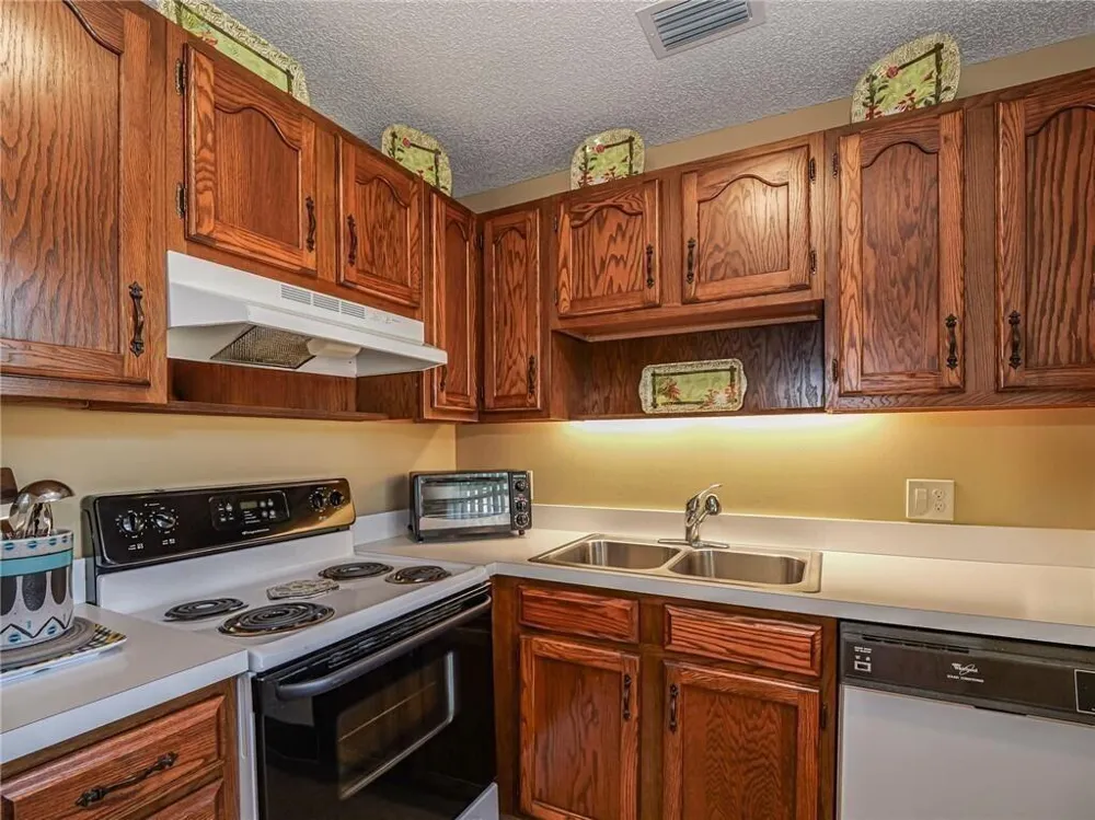 35 VISTA GARDENS TRAIL #205 Vero Beach, FL 32962