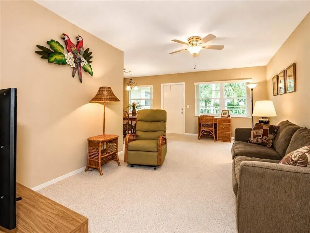 35 VISTA GARDENS TRAIL #205 Vero Beach, FL 32962