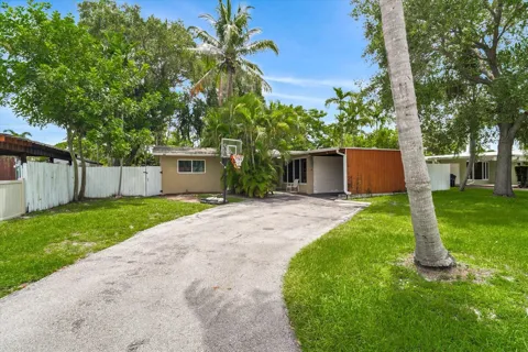 308 NW 27TH STREET