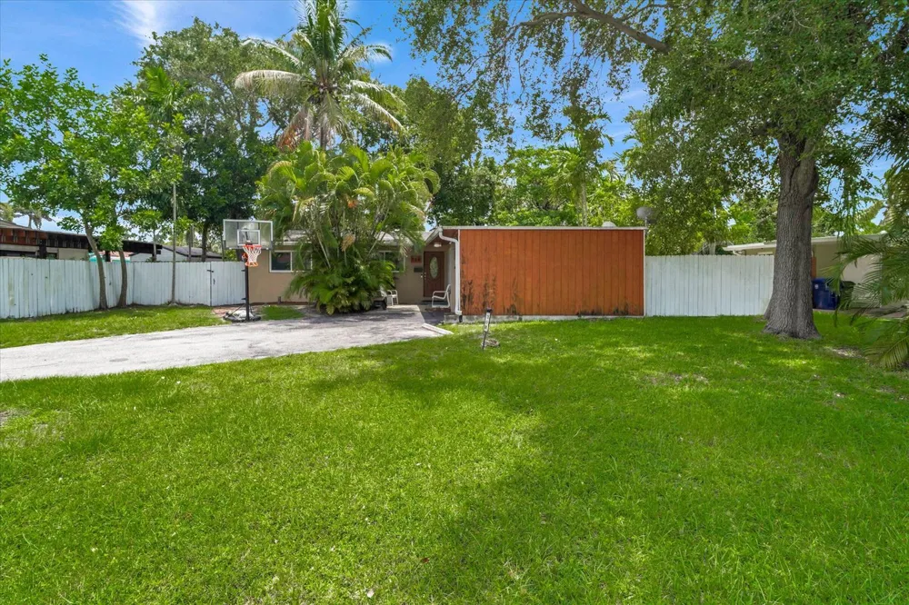 308 NW 27TH STREET Wilton Manors, FL 33311