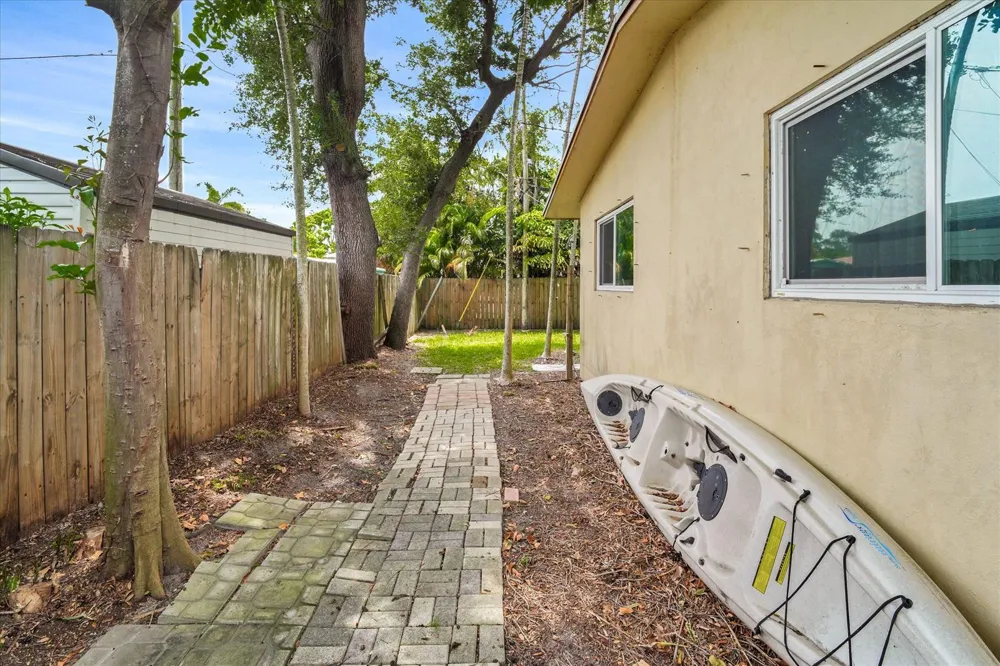 308 NW 27TH STREET Wilton Manors, FL 33311