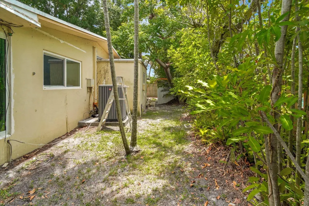 308 NW 27TH STREET Wilton Manors, FL 33311
