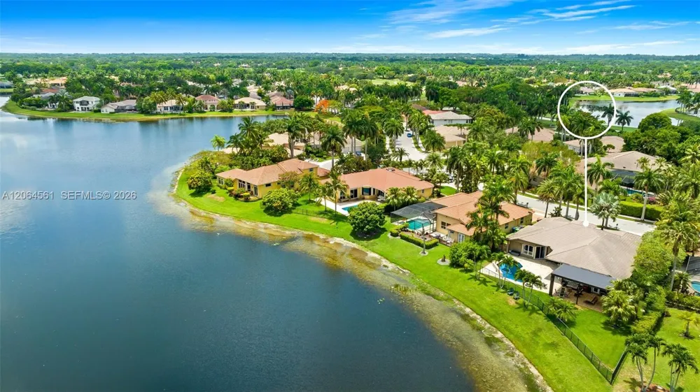 2498 Eagle Run Dr Weston, FL 33327
