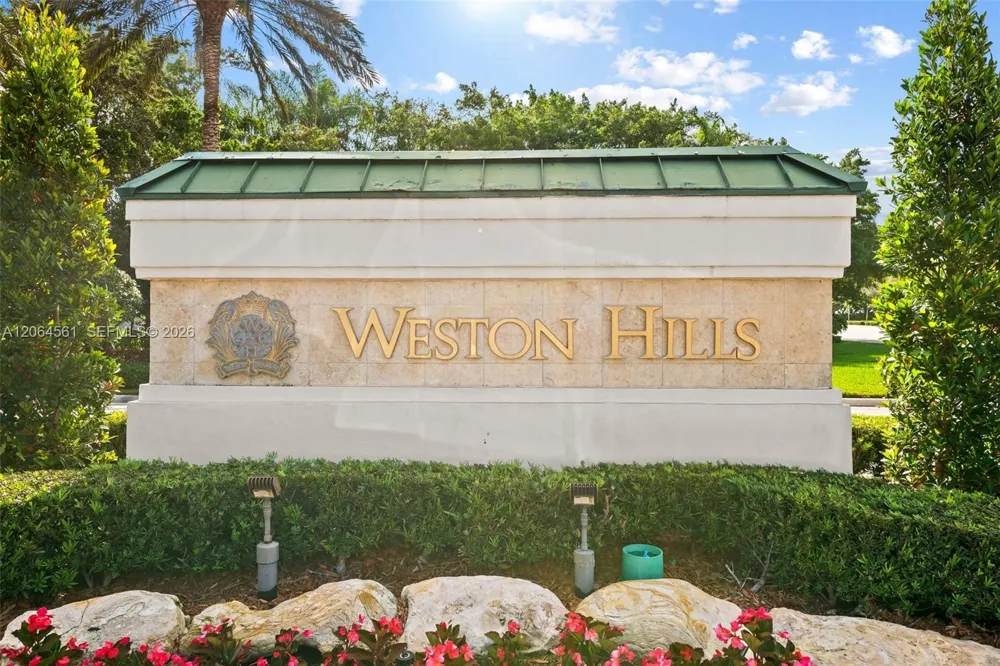 2498 Eagle Run Dr Weston, FL 33327