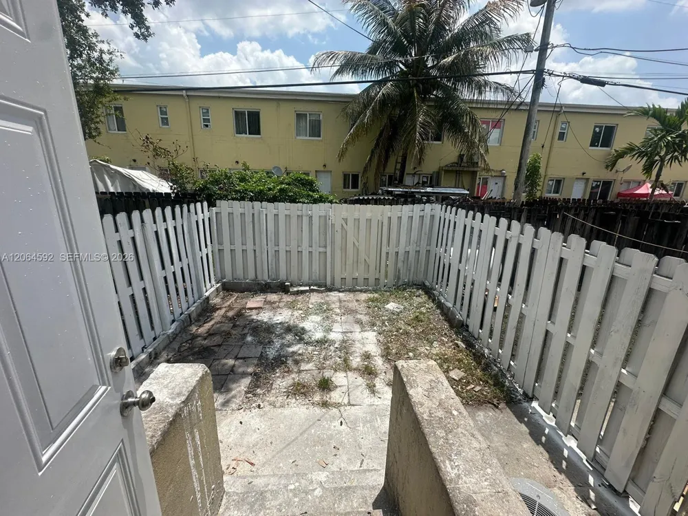 8325 NW 5th Ave #8325 Miami, FL 33150