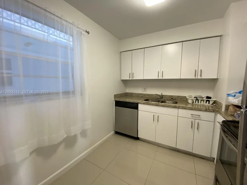6505 Winfield Blvd #B-19 Margate, FL 33063