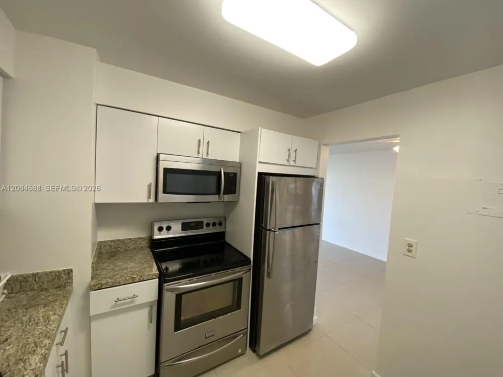 6505 Winfield Blvd #B-19 Margate, FL 33063