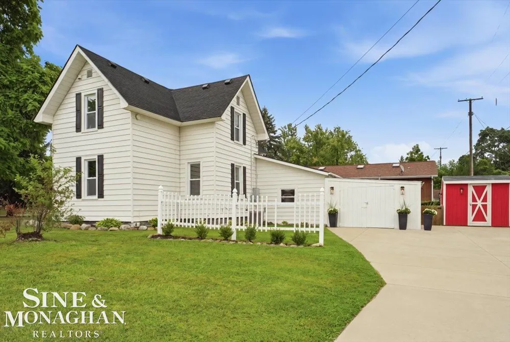 1015 Cass Street St Clair City, MI 48079