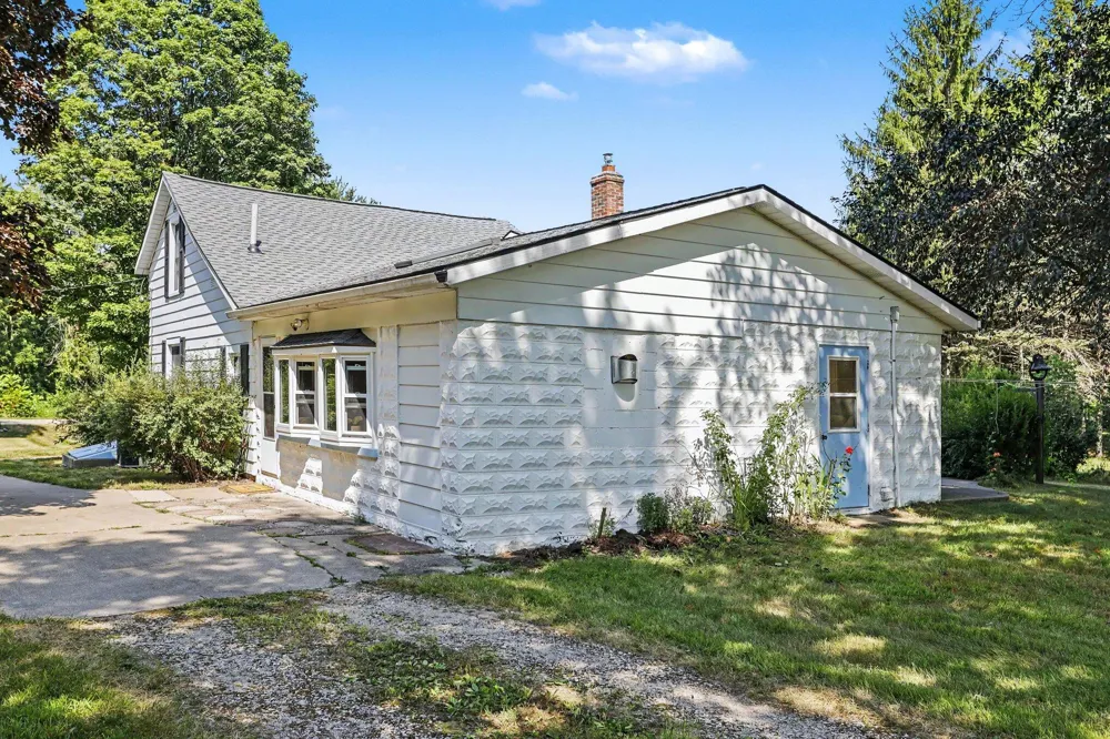 17 4th Street Gun Plain Township, MI 49080