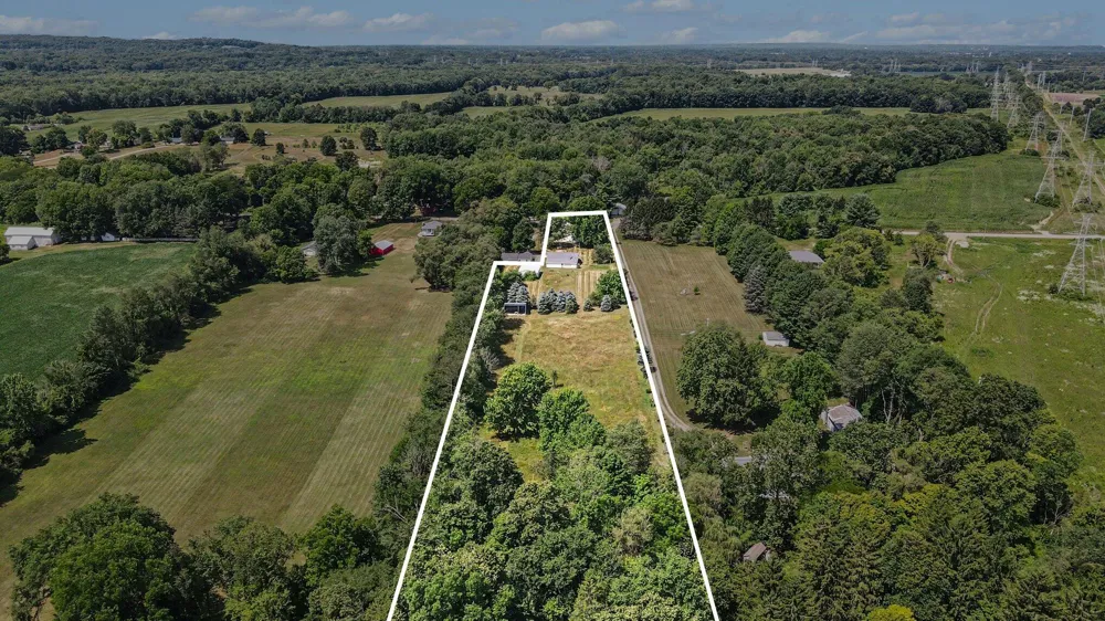 17 4th Street Gun Plain Township, MI 49080
