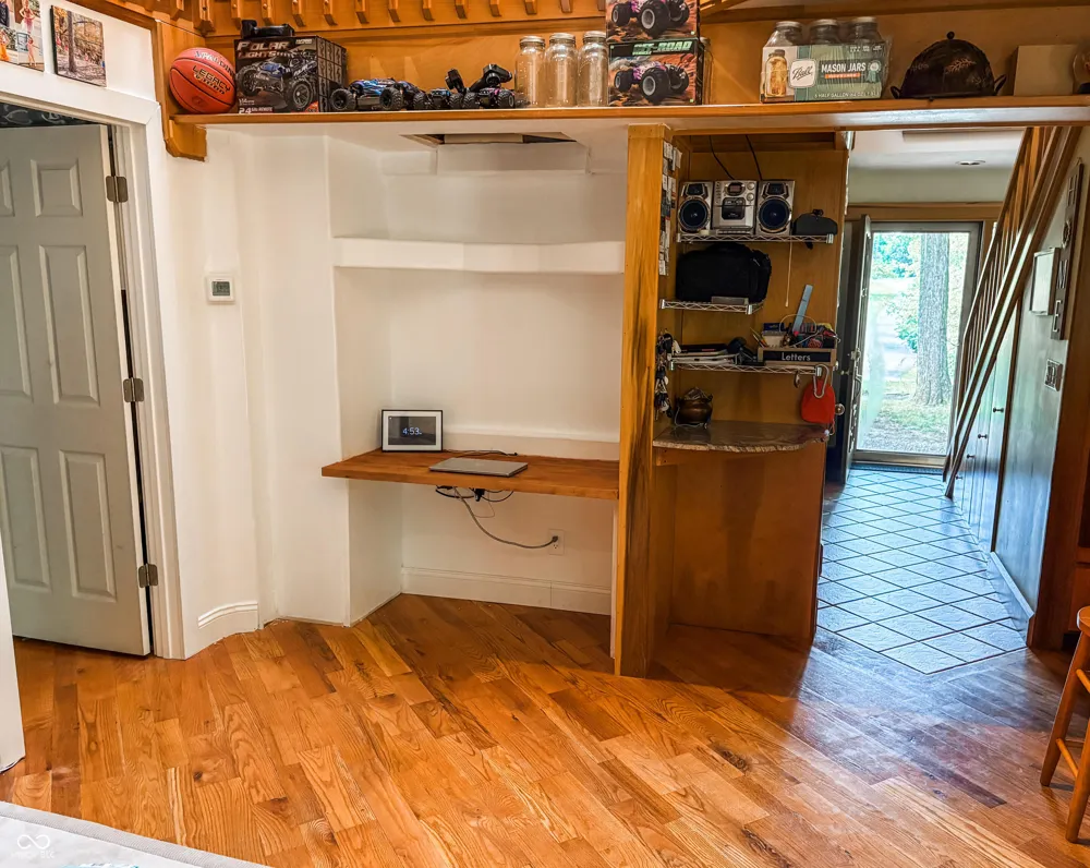 20900 Ferngrove Court Lawrenceburg, IN 47025