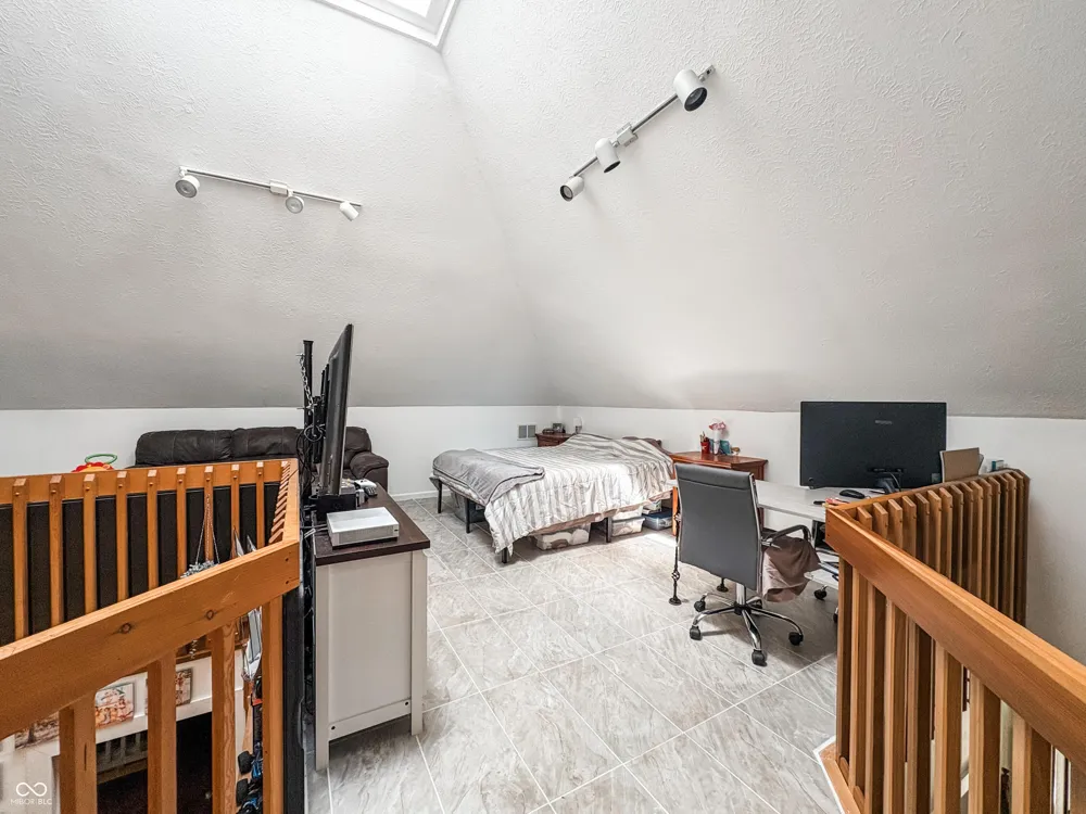 20900 Ferngrove Court Lawrenceburg, IN 47025