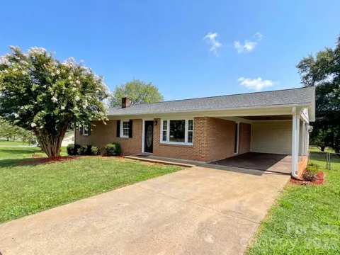 104 Dyer Drive