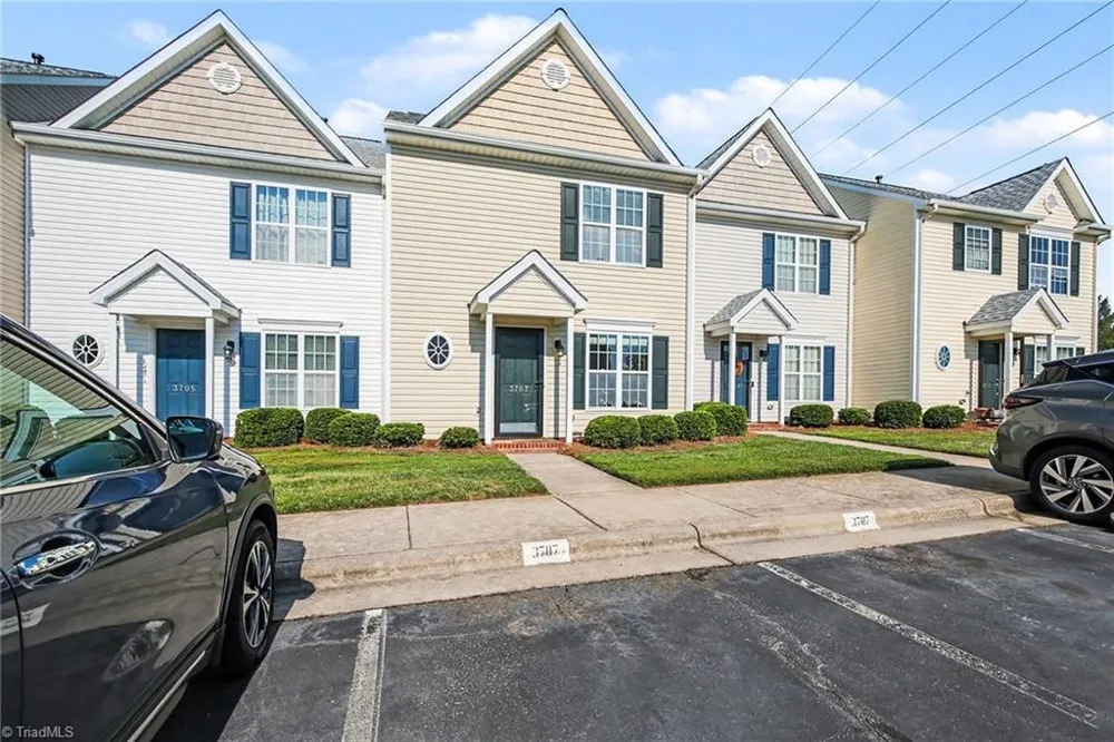 3707 Spanish Peak Drive High Point, NC 27265