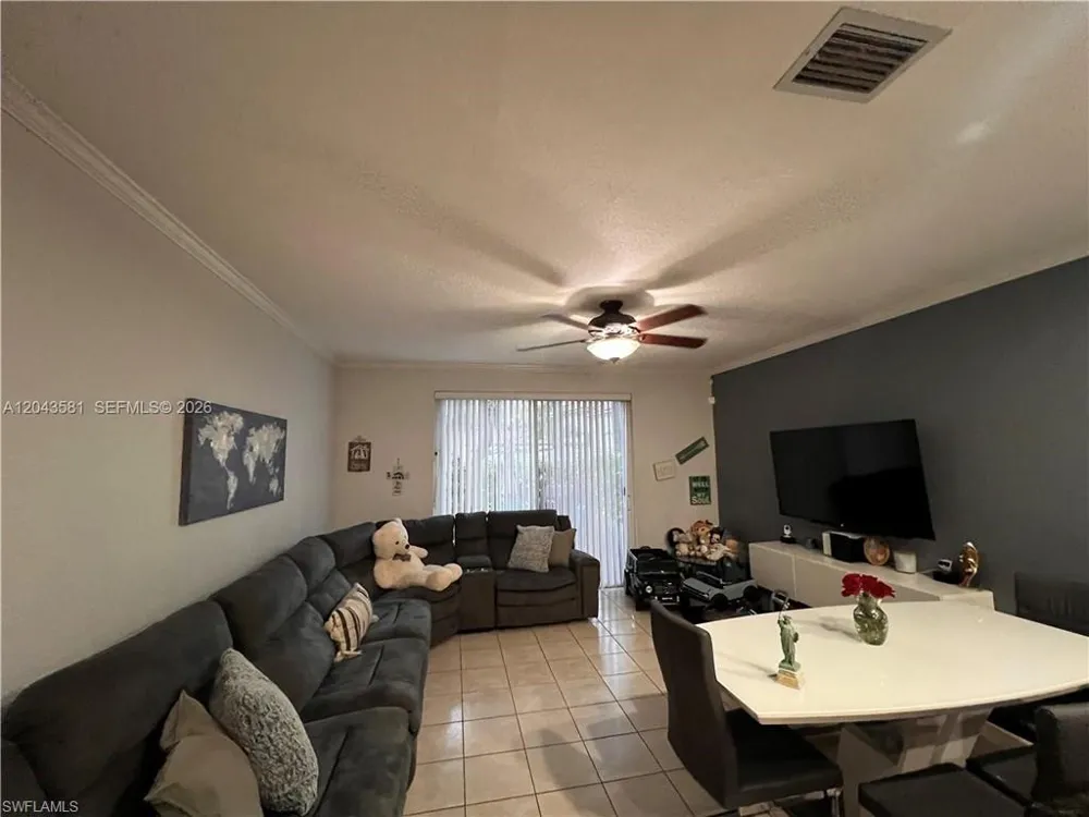 7820 Catalina Circle Tamarac, FL 33321