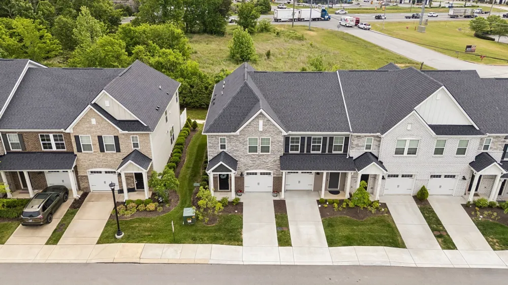 110 Brighton Ln Lebanon, TN 37090