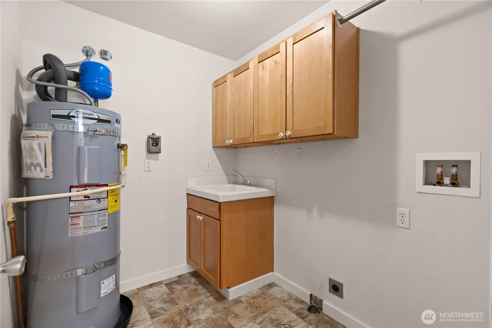 16033 Agate Street SE Yelm, WA 98597
