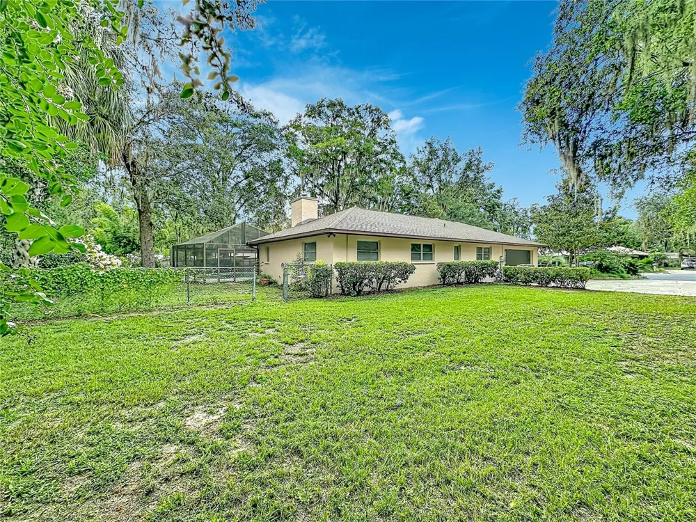 3944 NW 40TH COURT Gainesville, FL 32606