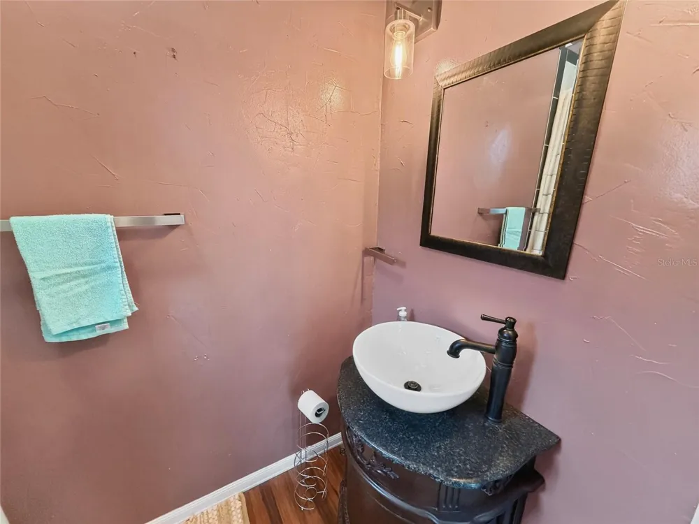 714 29TH STREET W Bradenton, FL 34205