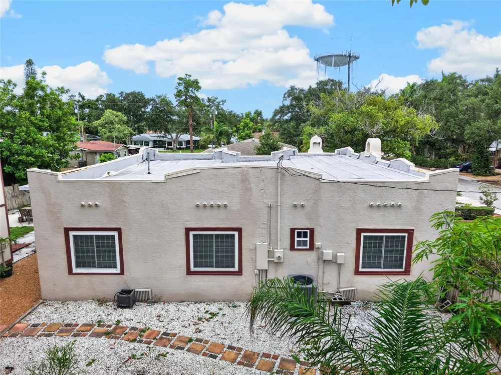 714 29TH STREET W Bradenton, FL 34205